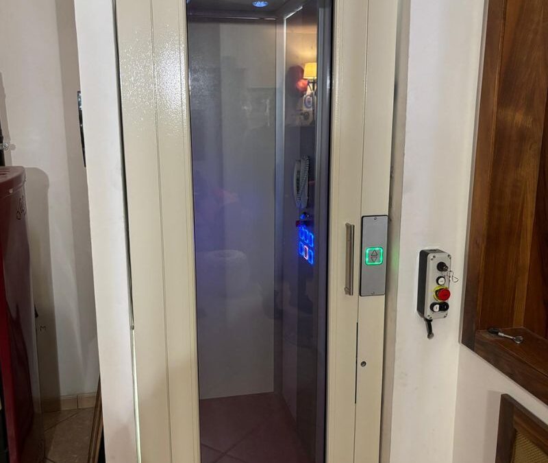 Cabina Piattaforma Elevatrice, Pescara 25 Febbraio 2025